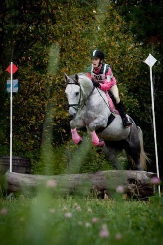 Dans le cross au FunDay de Napierville. Ma jument est juste w&ocirc;w,...