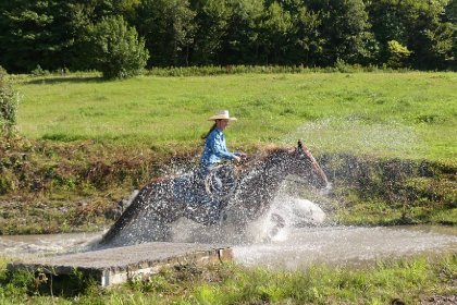Parcours de course cowboy extr&ecirc;me avec ma jument! Ao&ucirc;t 2022.