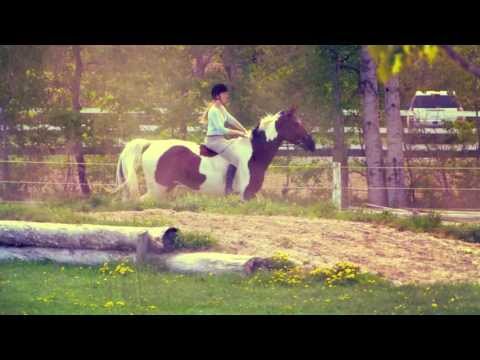 Premi&egrave;re fois sans selle avec mon b&eacute;b&eacute;! Est-ce que je suis bien positionn&eacute;? D&eacute;sol&eacute;, j'&eacute;tais tr&egrave;s contente de faire sa...