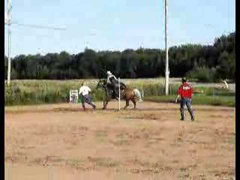 Petit accident d'un copin avec son cheval dans un gymkhana amateur!